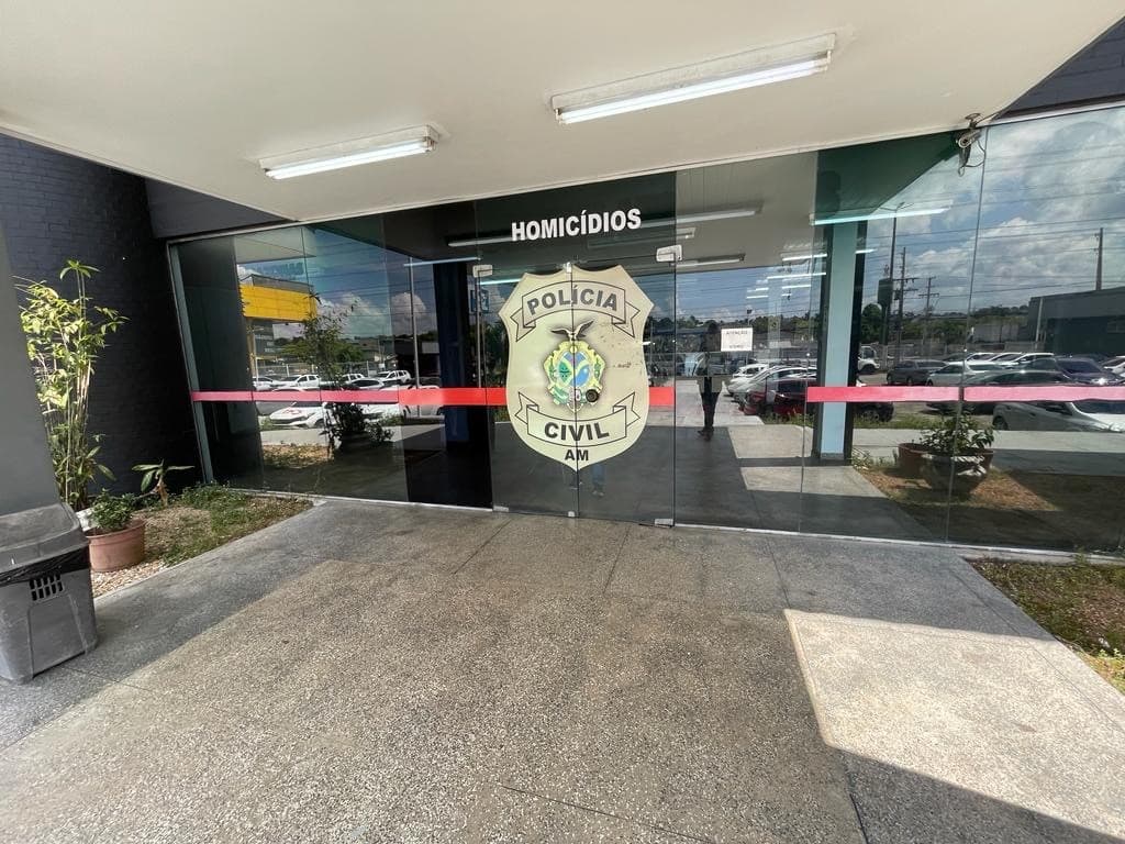 Viatura da polícia em operação na cidade.